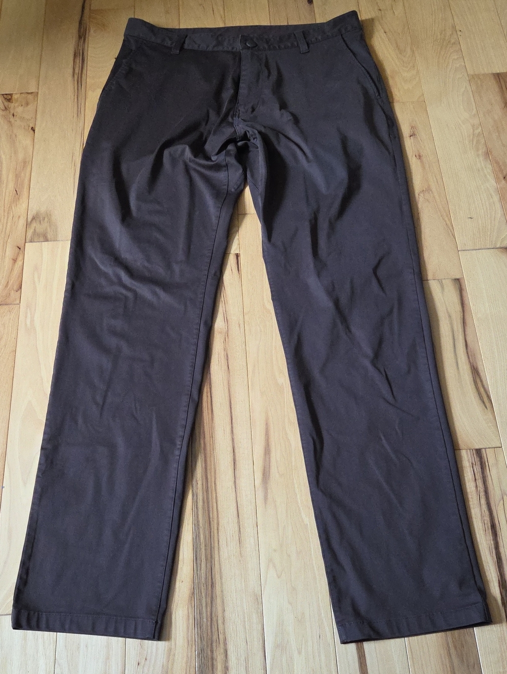 Rhone Performance Khakis Chinos 33w